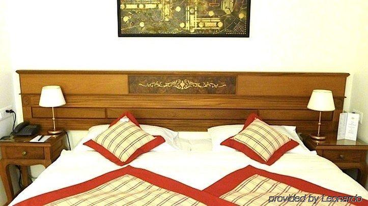 Hotel Des Inventions Ecublens  Экстерьер фото