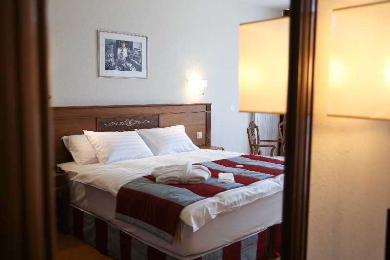 Hotel Des Inventions Ecublens  Экстерьер фото